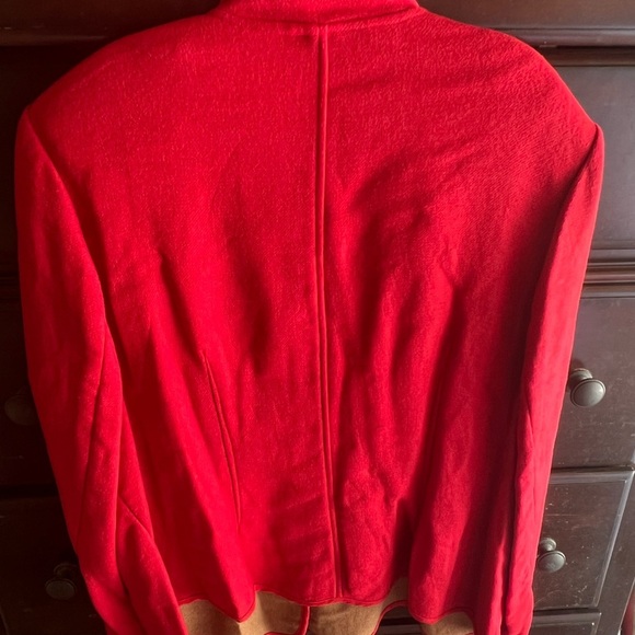 Evan Picone Red Blazer – Classic Structured Fit, Vibrant Business Casual Jacket - Picture 3 of 3